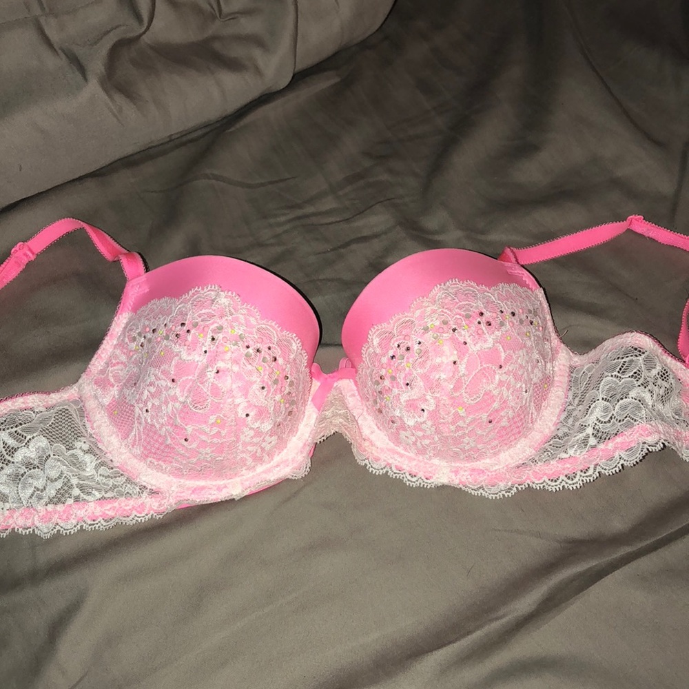 Victoria Secrets Bra